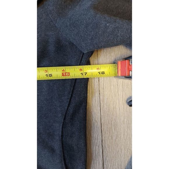 Women's Black Fleece Jacket - Picture 9 of 11